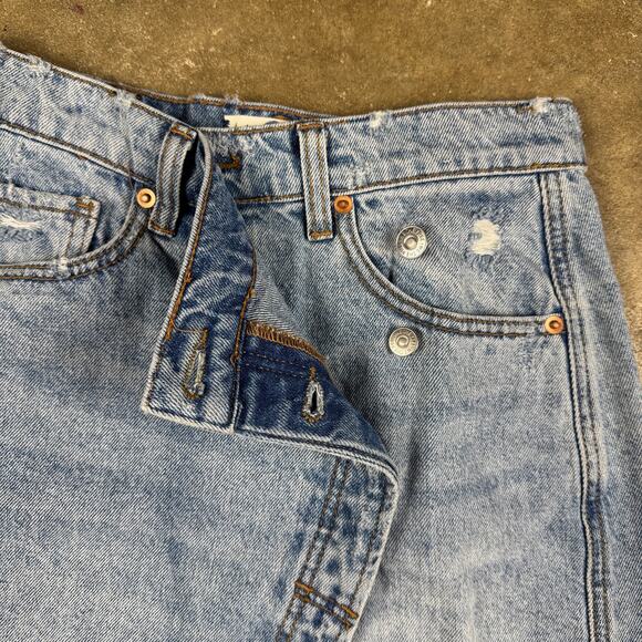 Free People Parker Wrap Mini Skirt Women’s 25 Blue Distressed Denim Raw Hem - Picture 3 of 10